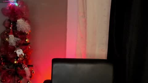 Snapshot of renatawilsom chatting on 12.12.24 renatawilsom online show from 12.12.24