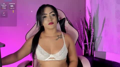 Snapshot of renatawilsom chatting on 10.03.25 renatawilsom online show from 10.03.25