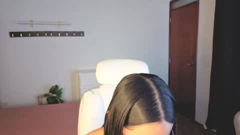renaxi_smith online show from 05.09.26