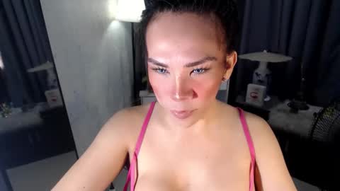 Snapshot of rencymerrit chatting on 11.13.25 rencymerrit online show from 11.13.25