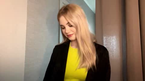 Kira online show from 10.23.25