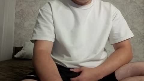 Snapshot of rendy_wendy chatting on 11.17.25 Dipper online show from 11.17.25