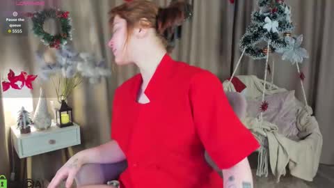 Snapshot of rene_shine chatting on 11.28.25 rene_shine online show from 11.28.25