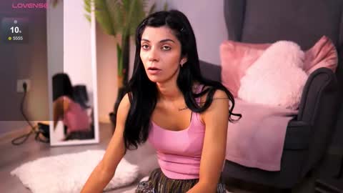 Rena online show from 10.29.25