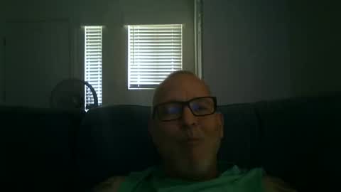 Snapshot of renewaz chatting on 02.28.26 Renewaz online show from 02.28.26