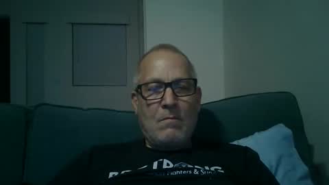 Snapshot of renewaz chatting on 03.14.26 Renewaz online show from 03.14.26