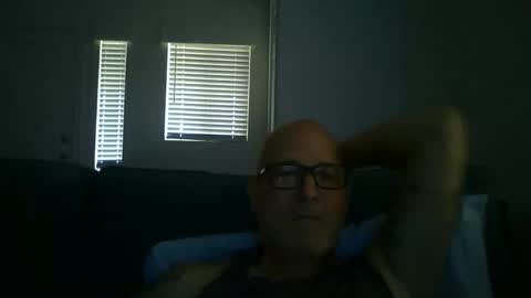 Snapshot of renewaz chatting on 03.15.26 Renewaz online show from 03.15.26