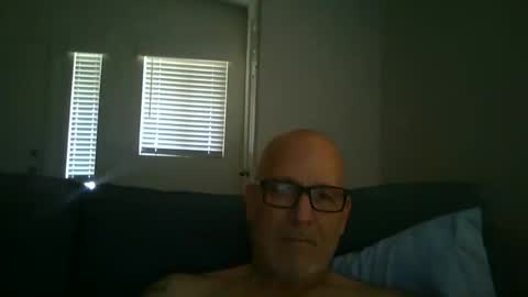 Snapshot of renewaz chatting on 03.16.26 Renewaz online show from 03.16.26