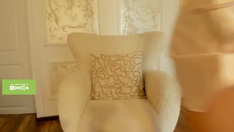 Rennatha online show from 11.02.25