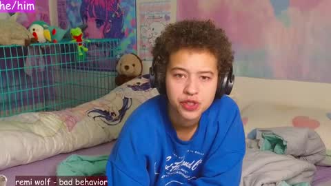 Snapshot of renpuppy chatting on 02.10.25 REN online show from 02.10.25