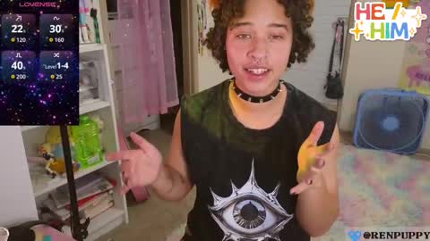 Snapshot of renpuppy chatting on 11.08.25 REN online show from 11.08.25