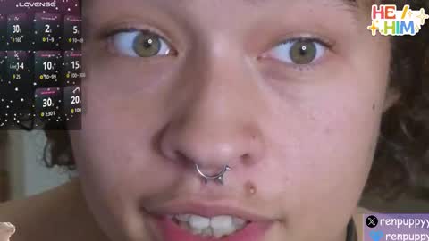 Snapshot of renpuppy chatting on 11.21.25 REN online show from 11.21.25