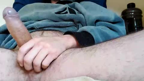 Snapshot of rentond chatting on 03.08.25 SNA CHAT RENTAPEG online show from 03.08.25