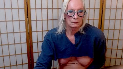 Betsy online show from 11.17.25