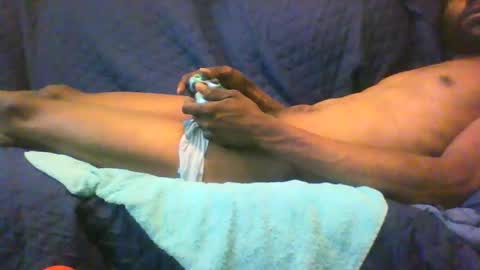 Snapshot of ressespieces25 chatting on 02.03.25 Onny online show from 02.03.25