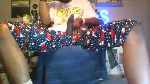 Snapshot of ressespieces25 chatting on 11.08.25 Onny online show from 11.08.25