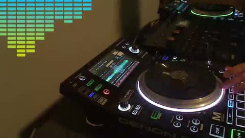 Snapshot of reticuli chatting on 11.01.25 GearPorn online show from 11.01.25