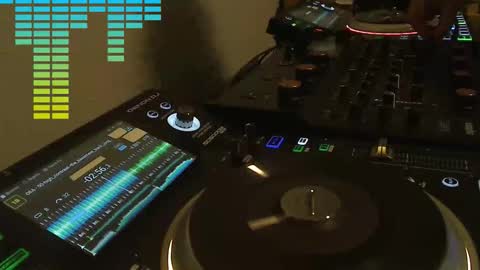 Snapshot of reticuli chatting on 12.20.25 GearPorn online show from 12.20.25