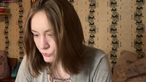 Snapshot of retromarie chatting on 03.24.26 Rie online show from 03.24.26