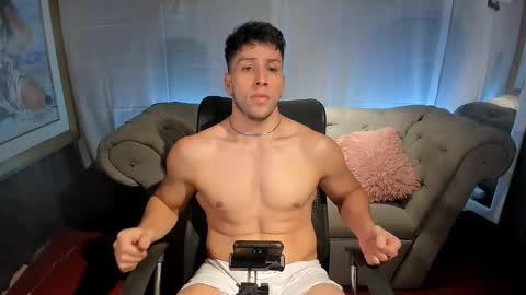 Snapshot of reymond_peter chatting on 11.28.25 REYMOND PETER online show from 11.28.25