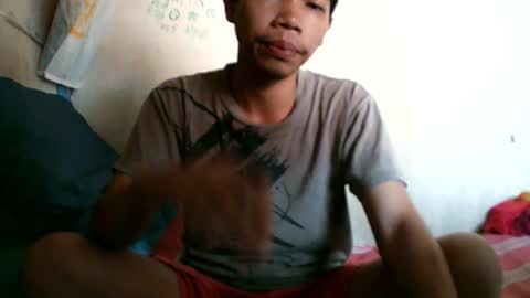 Snapshot of rezanan chatting on 11.26.25 Rezanan online show from 11.26.25