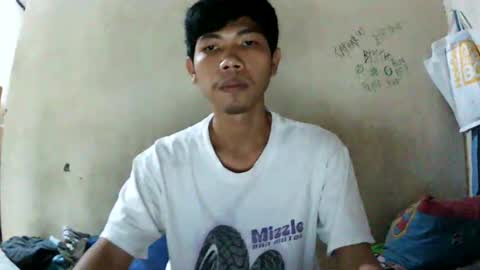 Snapshot of rezanan chatting on 12.01.25 Rezanan online show from 12.01.25