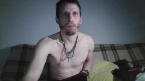 Snapshot of rezik34cz chatting on 02.14.25 rezik34cz online show from 02.14.25