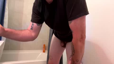 Snapshot of rgbtx86 chatting on 11.23.25 Ryan Gold online show from 11.23.25