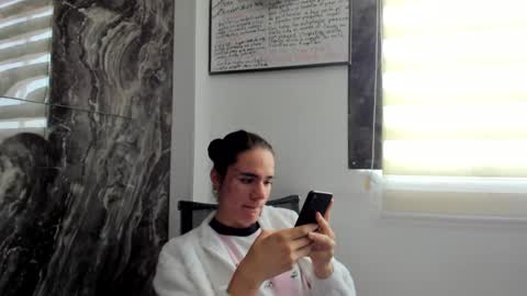 rhiannacoral online show from 02.25.25