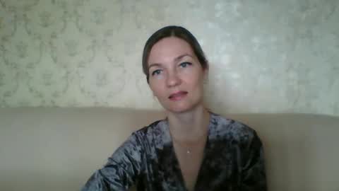 Snapshot of rialur09 chatting on 03.07.25 Galina online show from 03.07.25