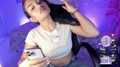 Snapshot of riana_kean chatting on 12.18.25 RianaK online show from 12.18.25