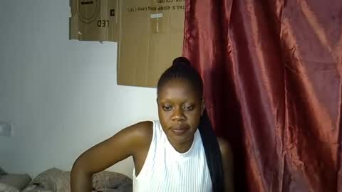 Snapshot of riana_sha chatting on 02.15.25 riana_sha online show from 02.15.25