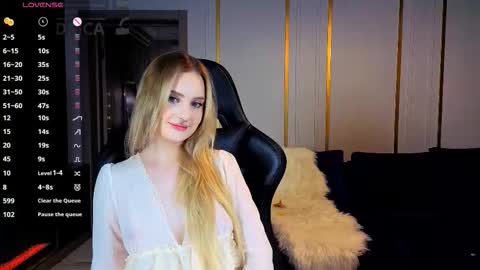 Ria Woods online show from 03.25.26