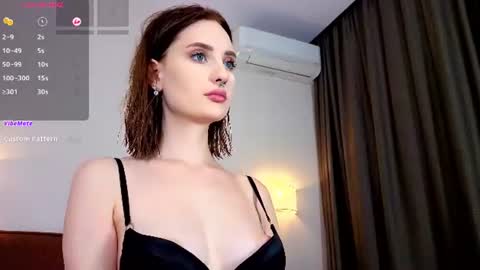 Ria Woods online show from 07.07.26