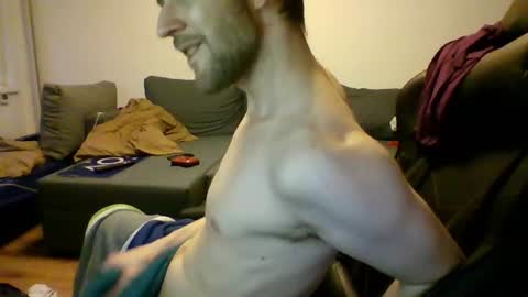 Snapshot of ricciardio chatting on 06.11.26 ricciardio online show from 06.11.26