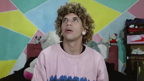 Snapshot of rich_de_la_rosa chatting on 01.09.25 rich and kitty online show from 01.09.25