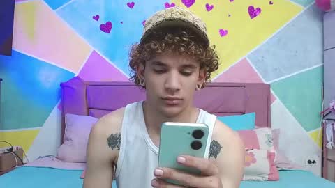 Snapshot of rich_de_la_rosa chatting on 09.09.25 rich and kitty online show from 09.09.25