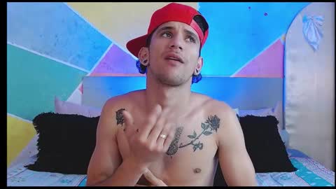 Snapshot of rich_de_la_rosa chatting on 02.03.26 rich and kitty online show from 02.03.26