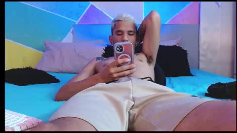 Snapshot of rich_de_la_rosa chatting on 03.04.26 rich and kitty online show from 03.04.26