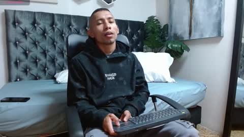 richar_voller online show from 02.22.25