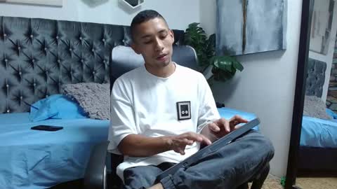 richar_voller online show from 02.26.25