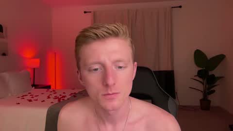 Snapshot of richiewest chatting on 02.15.25 Richie online show from 02.15.25