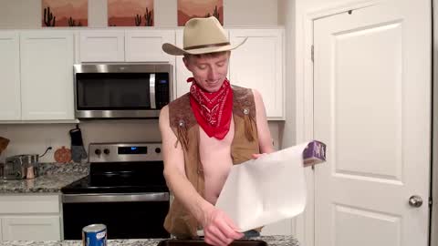 Snapshot of richiewest chatting on 10.18.25 Richie online show from 10.18.25