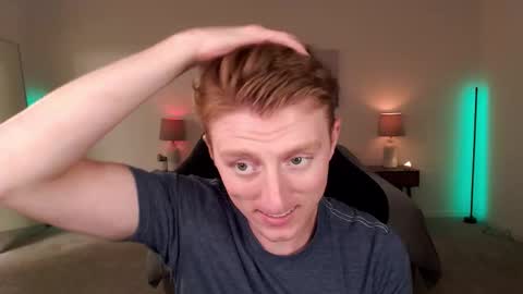 Snapshot of richiewest chatting on 11.27.25 Richie online show from 11.27.25