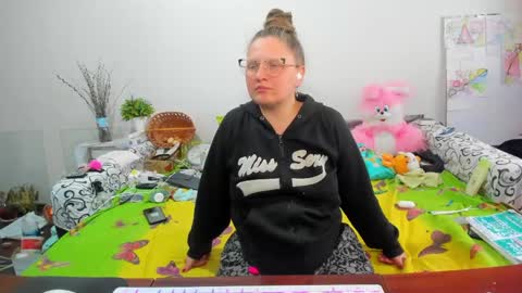 Anna - not anna - right Anna  online show from 04.23.26