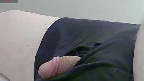 Snapshot of rick18211 chatting on 10.22.25 rick18211 online show from 10.22.25