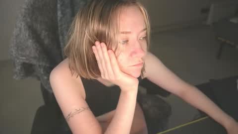 Snapshot of rickisanchez chatting on 03.10.25 RickiSanchez online show from 03.10.25