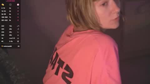 Snapshot of rickisanchez chatting on 09.25.25 RickiSanchez online show from 09.25.25