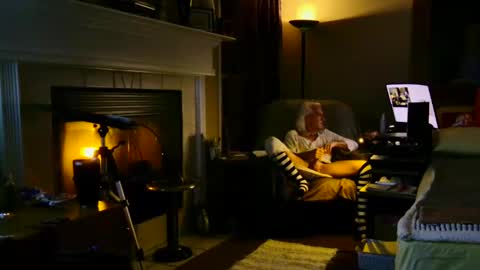 PINK HOLE TWINK online show from 01.30.25