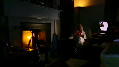 PINK HOLE TWINK online show from 02.03.25